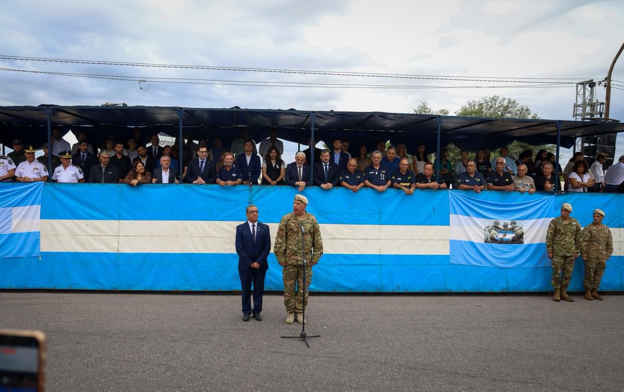 La Rioja homenajeó a los veteranos de Malvinas con el tradicional desfile del 2 de Abril
